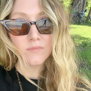Meet your Posher, Andrea